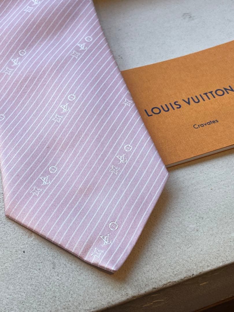 【新品未使用】LOUIS VUITTON ピンク ストライプ ネクタイ結婚式向け