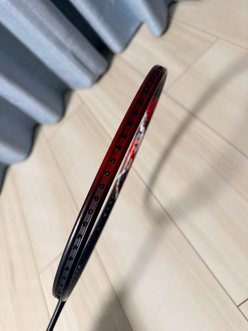 YONEX ナノフレア700（NANOFLARE 700） 4UG5