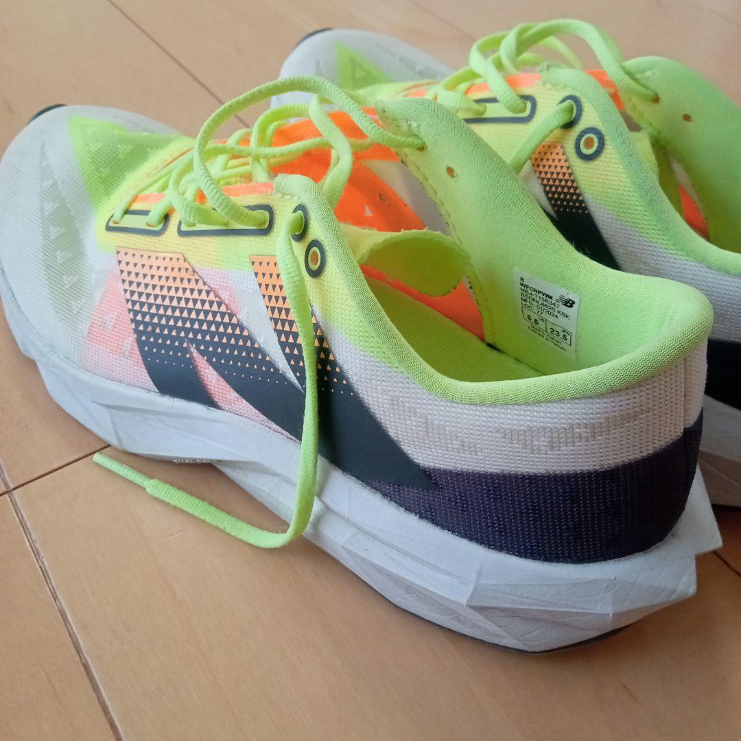 New Balance FuelCell スパイクシューズ 23.5cm