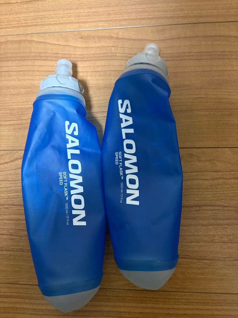 サロモンランニングベスト　バックパック 　フラスク付き