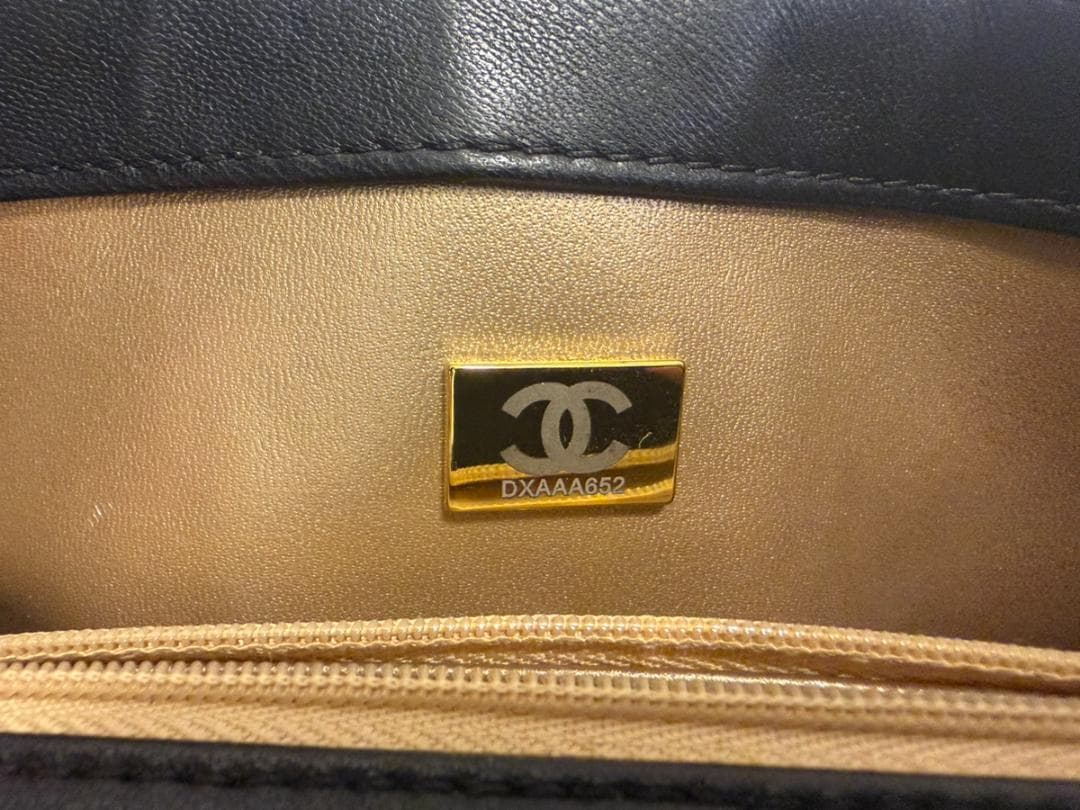 【ジャンク品】CHANEL シャネル マトラッセ チェーンポーチ