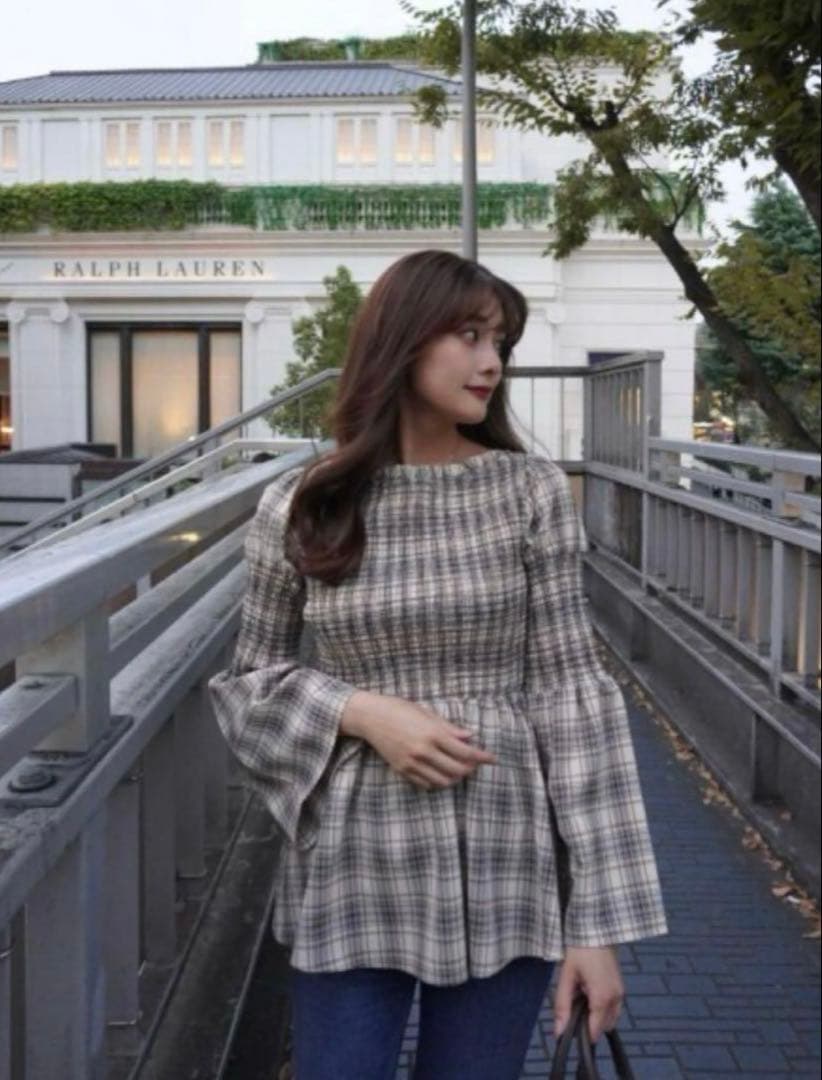 トップス herlipto Checked Flared Peplum Top