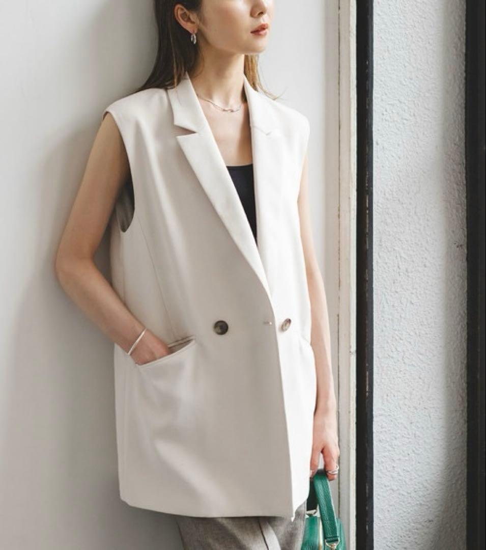 【美品】ノーブル　ロングベントジレ　ダブル　ストレッチ　ノースリーブ　36