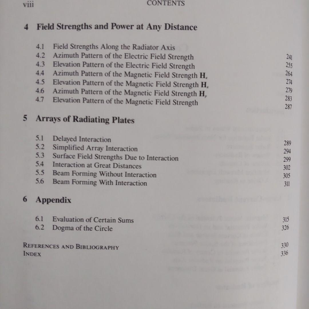 洋書 Radiation of Nonsinusoidal Electromag
