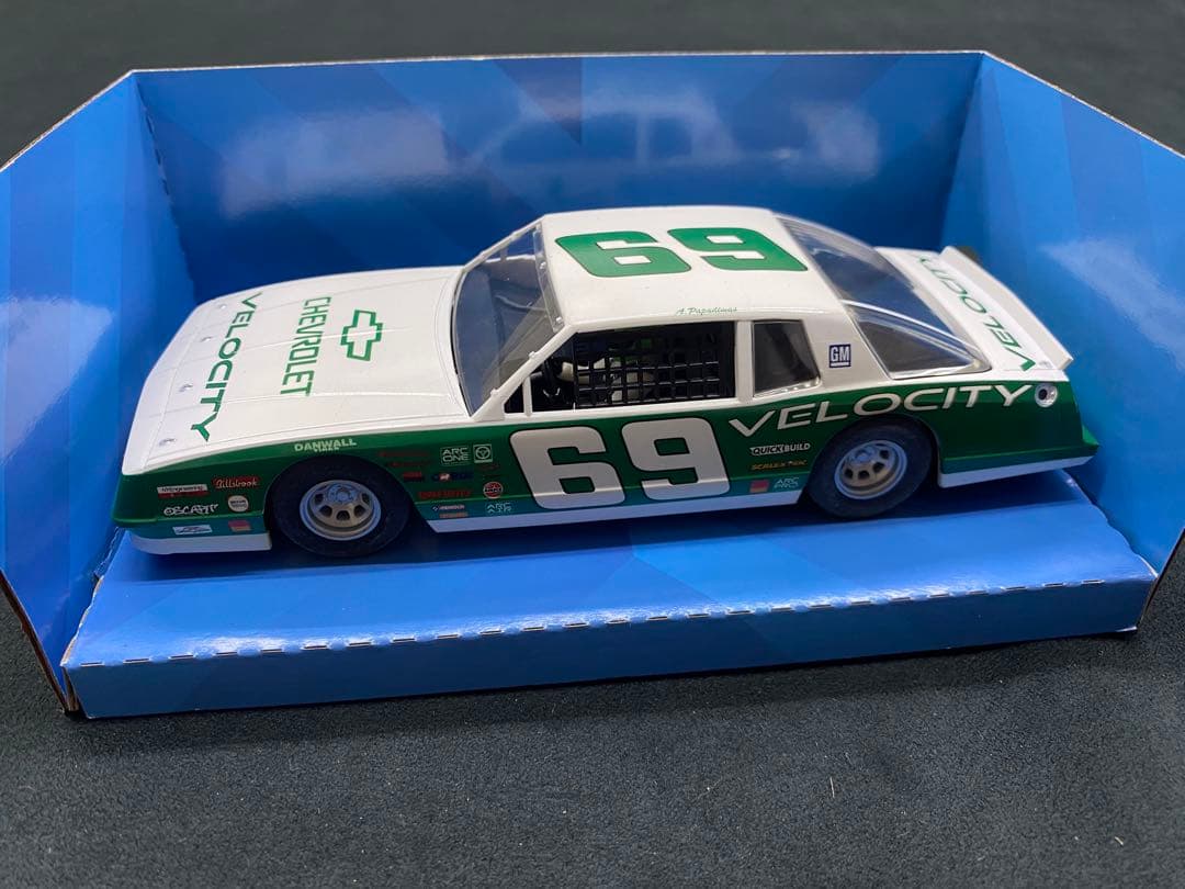 シボレー モンテカルロ CHEVROLET No.69 1/32 スロットカー
