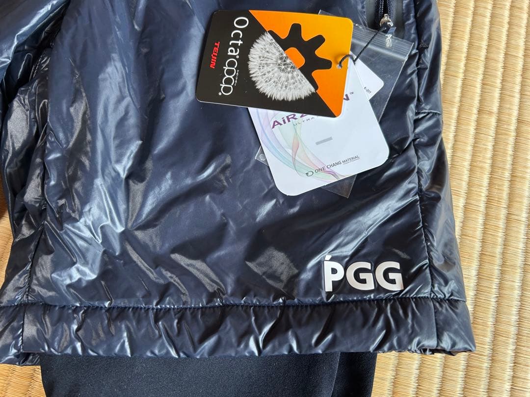 新品❣️PGG パーリーゲイツ　ダウン　ユニセックス　ハーフパンツ　サイズ４