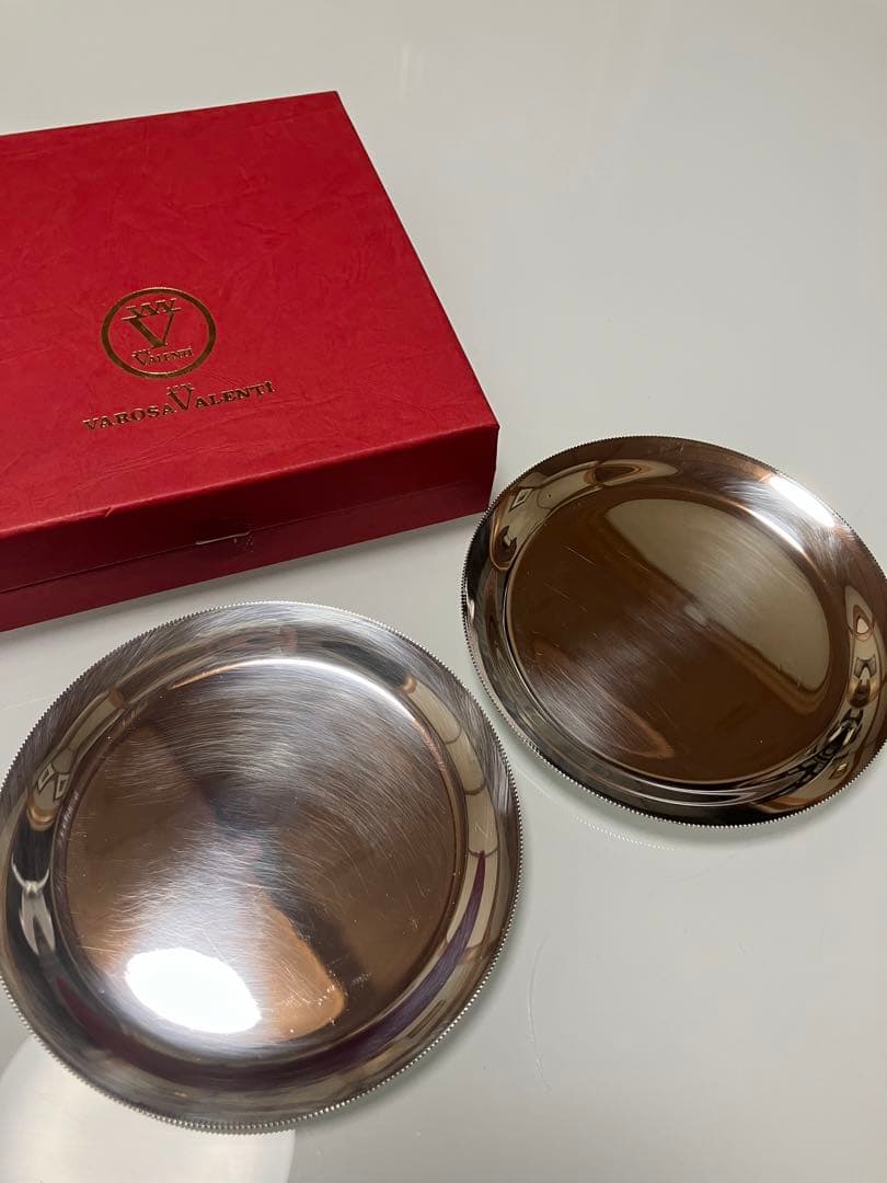 Lily。 高級家具　バロッサバレンティ　小皿　小物入れ