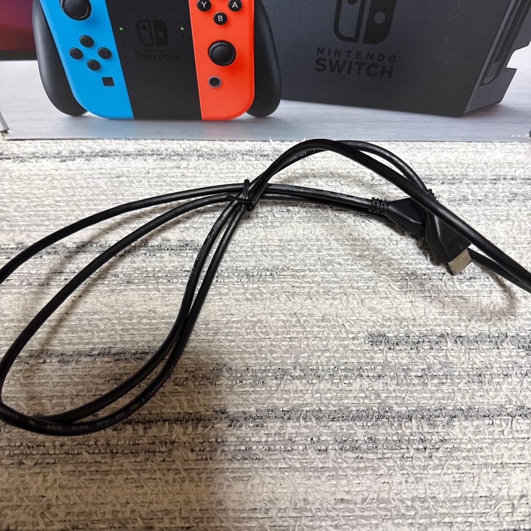 付属品有箱付き Nintendo Switch 本体 ネオンブルー/ネオンレッド