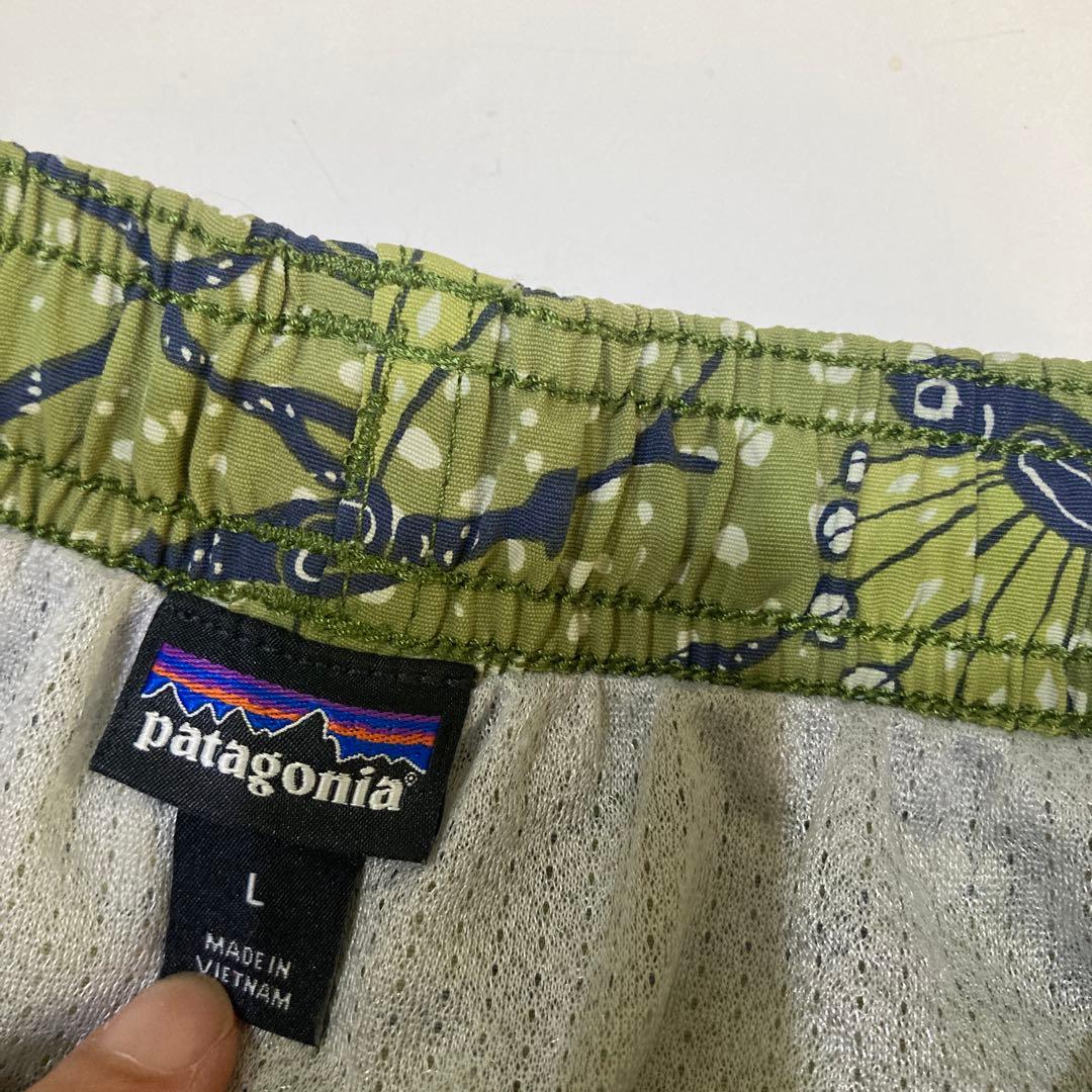 patagonia バギーズ　男の子用 オリーブグリーン