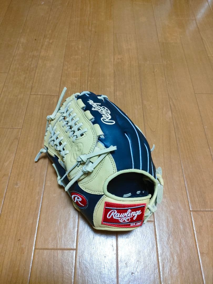 ローリングス　軟式用グローブ（左利き、オールラウンド用）