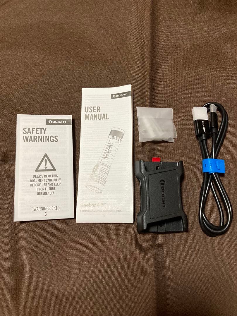 Olight Seeker4pro 4600ルーメン 別売り購入の付属品つき