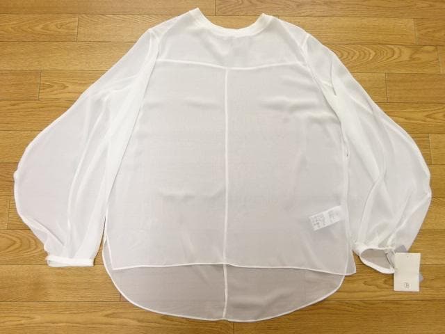 新品タグ付き　IENA　シアーシフォン リブネックブラウス　白　25SS