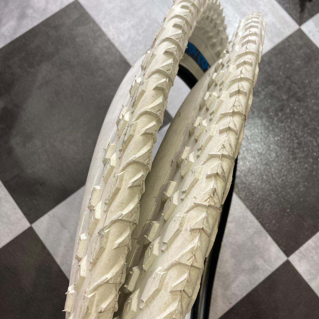 【新品】VEE TIRE ミッションコマンド_26×4.0_ホワイト×2本セット