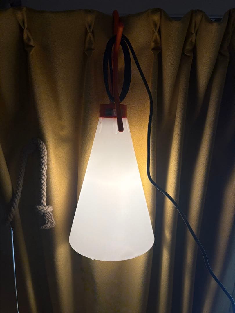 FLOS メイデイ　MAY DAY オレンジ