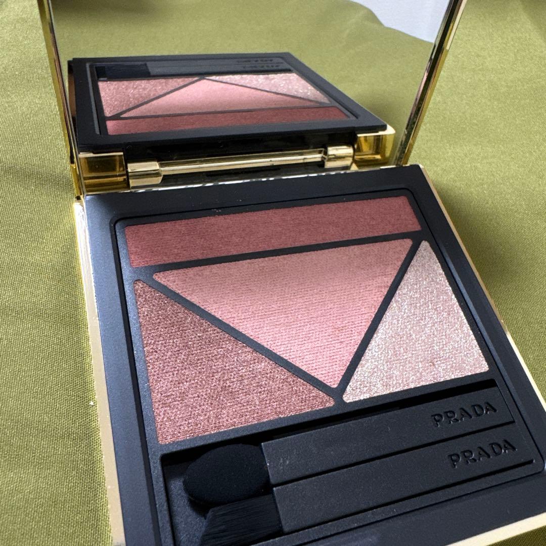 PRADA DIMENSIONS アイシャドウパレット 08