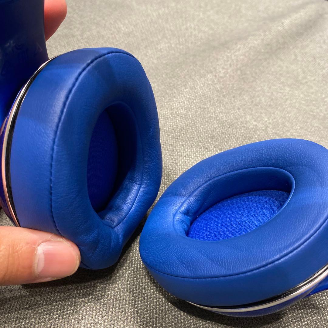 Beats ワイヤレスヘッドホン 青色 キャリングケース付き