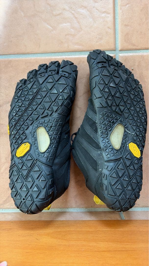 Vibram FiveFingers ブラック26.5