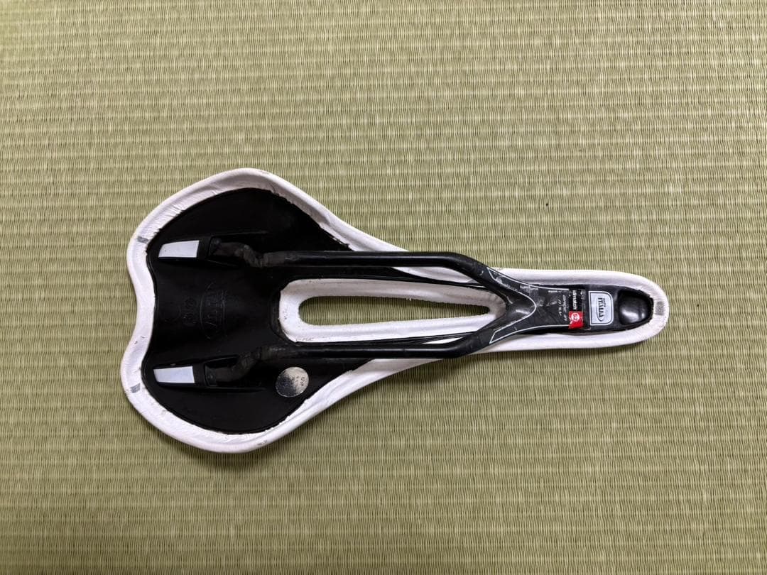 セライタリア SLR Kit Carbonio Flow