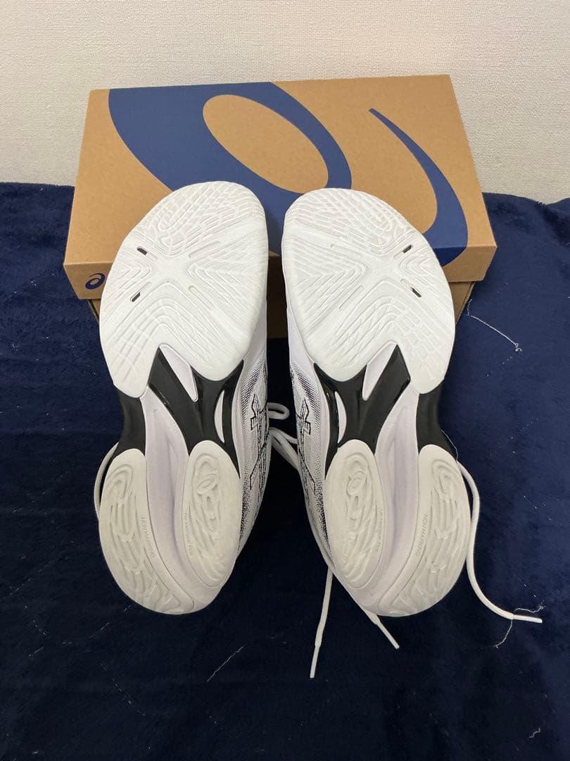 asics バレーボールシューズ NETBURNER BALLISTIC FF4