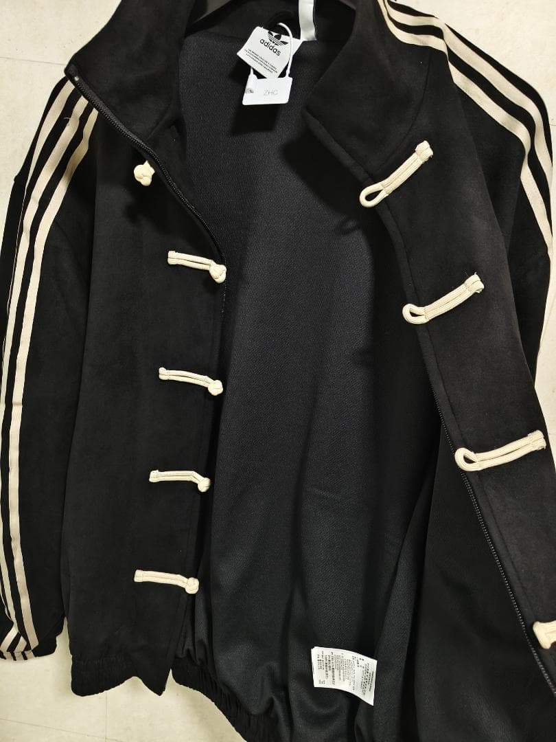 新品 adidasアディダス 中国限定 蛇年トラックジャケット サイズL