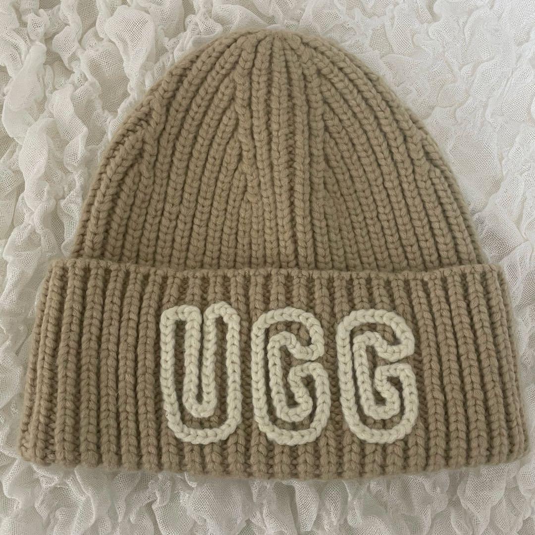 【UGG】 ニット帽Chunky Crafted Rib Beani