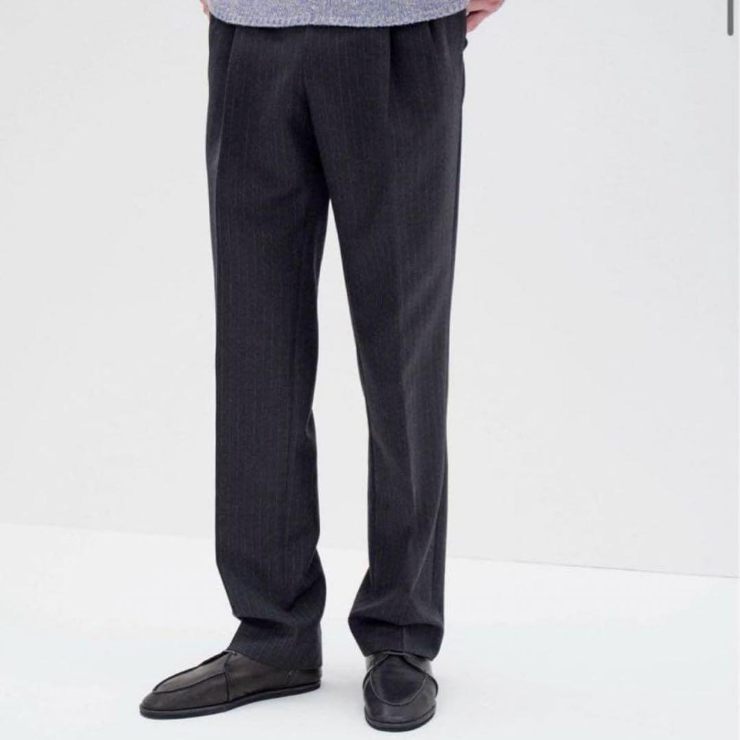 25awBLUEFACED WOOL TWO-TUCK SLACKS サイズ4