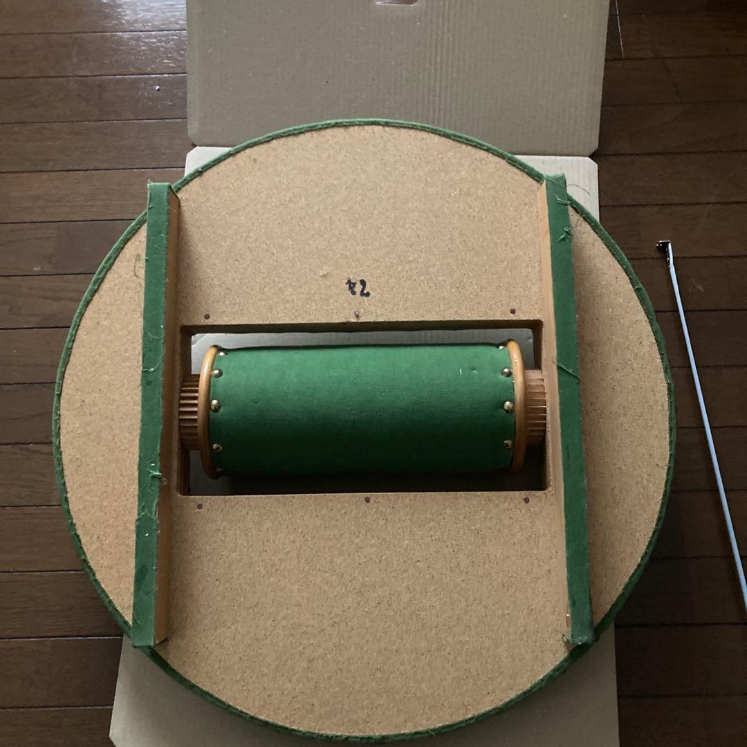 ボビンレース用台とボビン