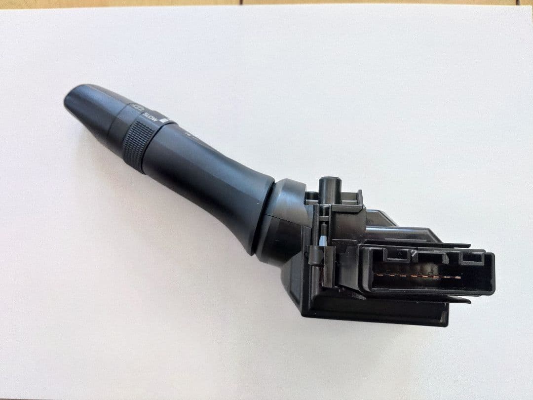 【中古】スズキ純正　間欠時時間調節付きワイパースイッチ