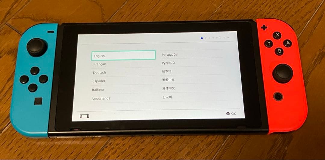 匿名配送 Nintendo switch 本体 (フィルム+SDカード付)