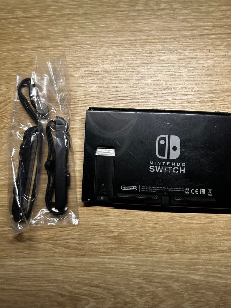 Nintendo Switch 本体 ストラップ付き