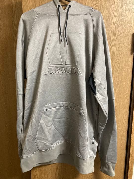 値下げしました！　アルマダ　撥水　パーカー