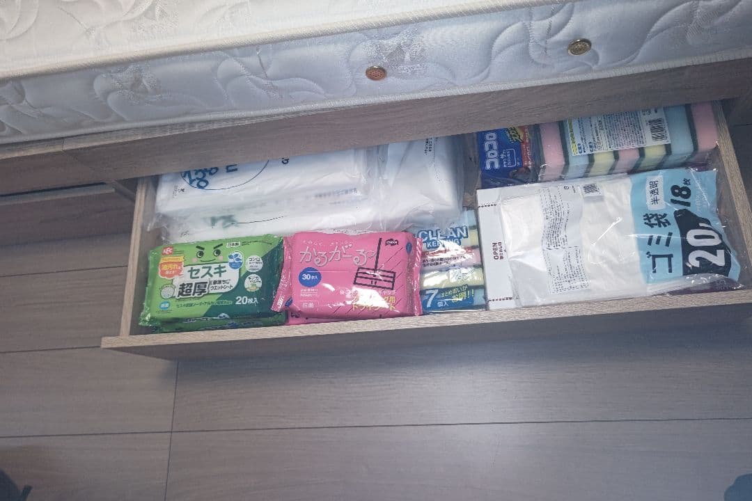 ナチュラルウッド ダブルベッドフレーム 引き出し付き【送料無料】