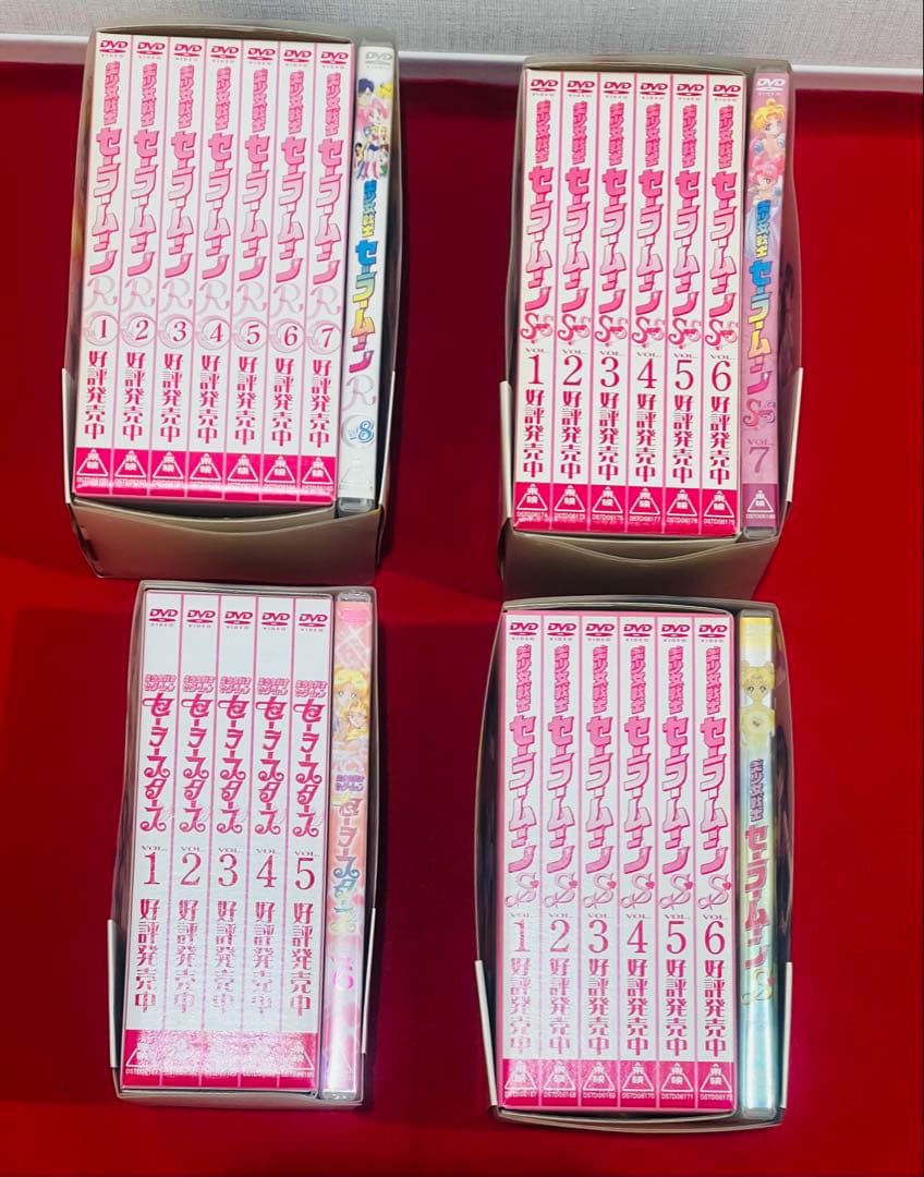 美少女戦士セーラームーン　ＤＶＤ　4点　ケース付き　貴重　レア