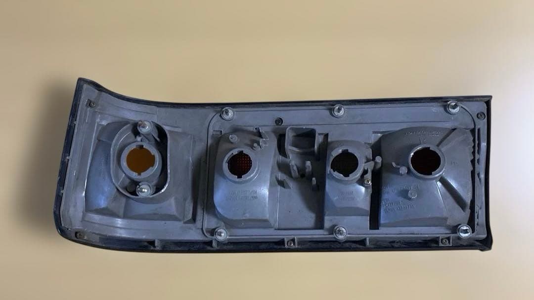 AE86 カローラ　レビン　後期　テールランプ　左右セット