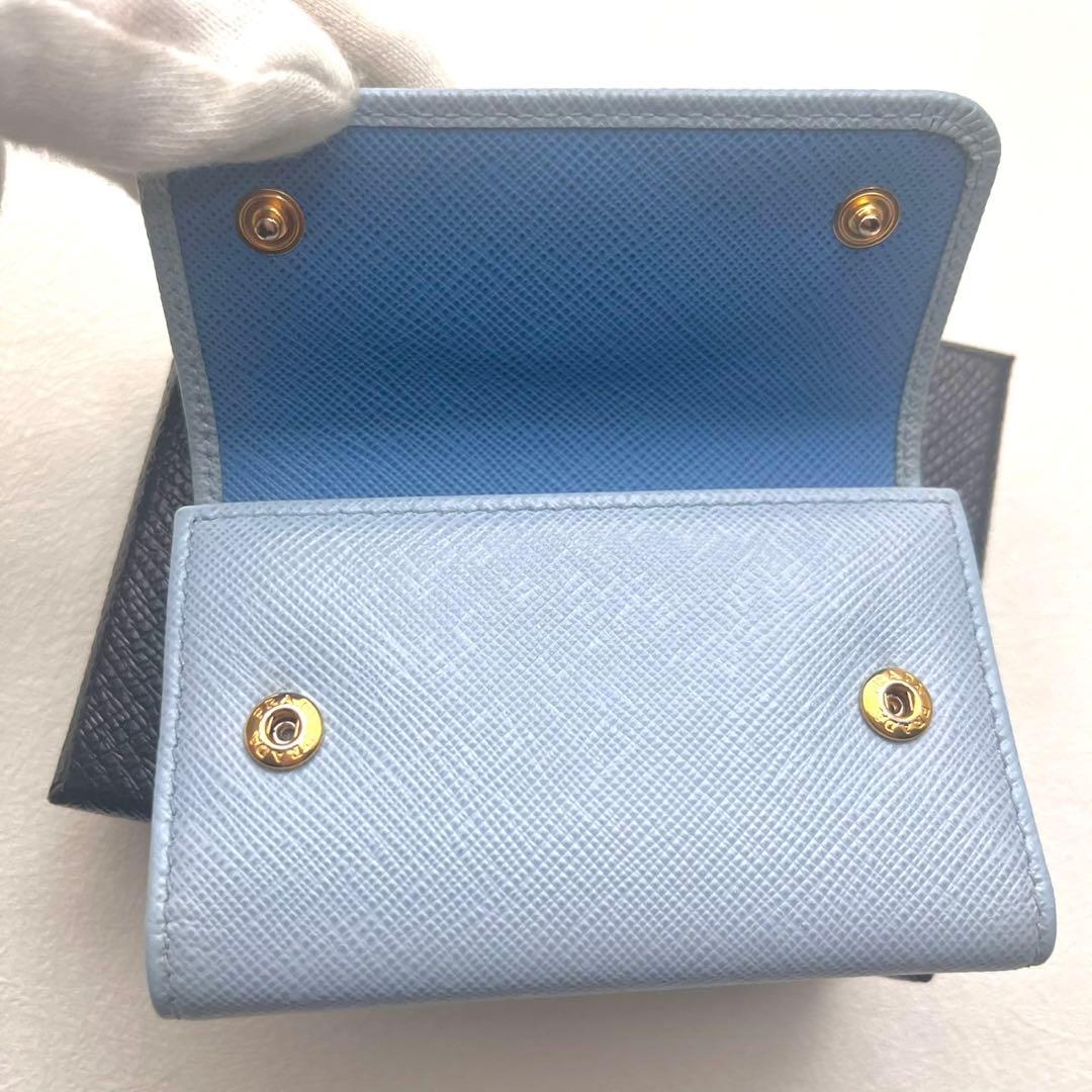 プラダ PRADA サフィアーノ キーケース 4連 水色 箱付き　0125-③