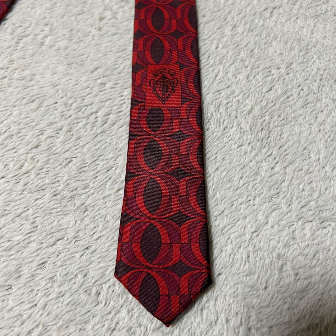 【タグ付き・美品✨】GUCCI グッチ ネクタイ レッド 総柄 シルク100%
