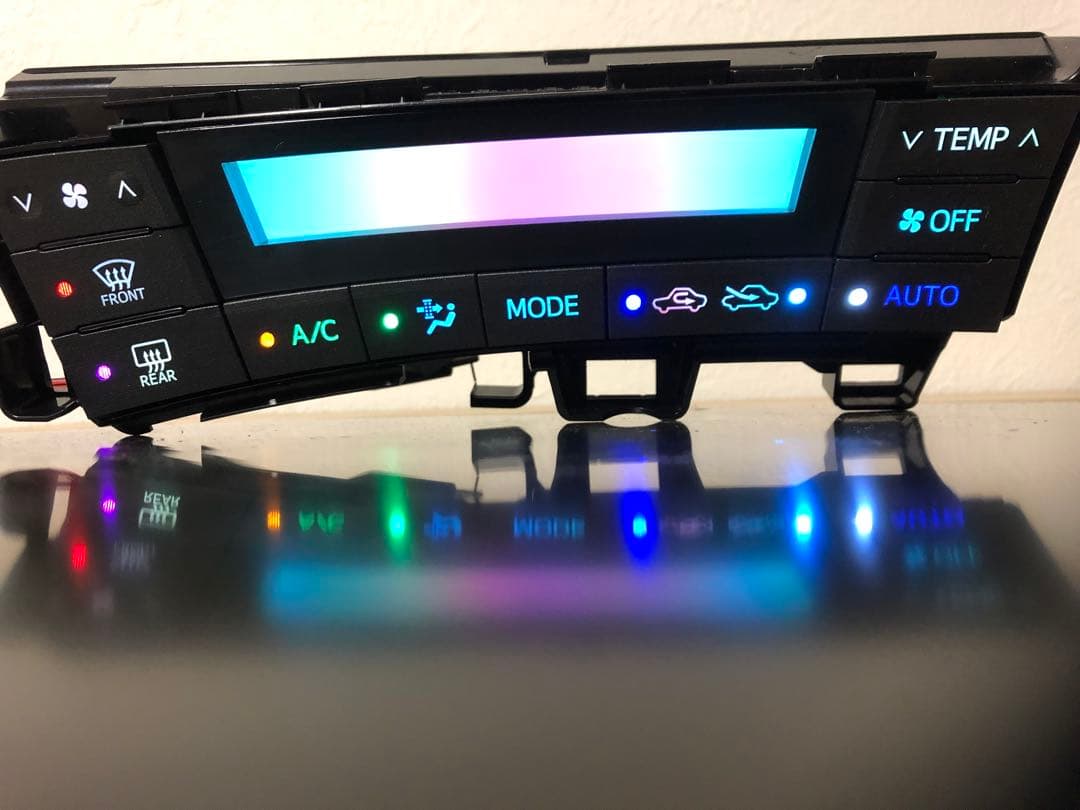 【自動色変化仕様】ZVW30 プリウス　前期　エアコンパネル　LED打ち替え 8