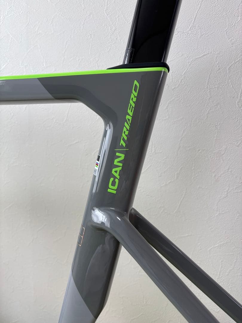 ICAN TRIAERO A9 54サイズ 105コンポ★中古