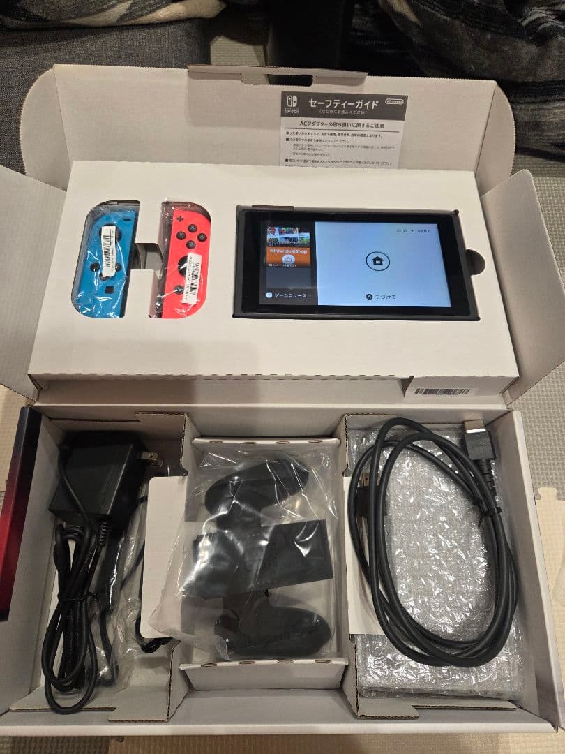 【美品】【付属品すべて有】Nintendo Switch 本体