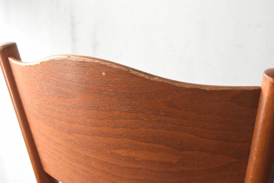 Bentwood chair ④