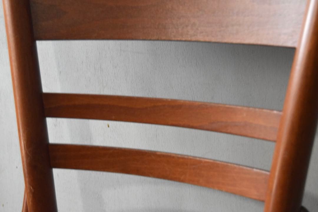 Bentwood chair ④