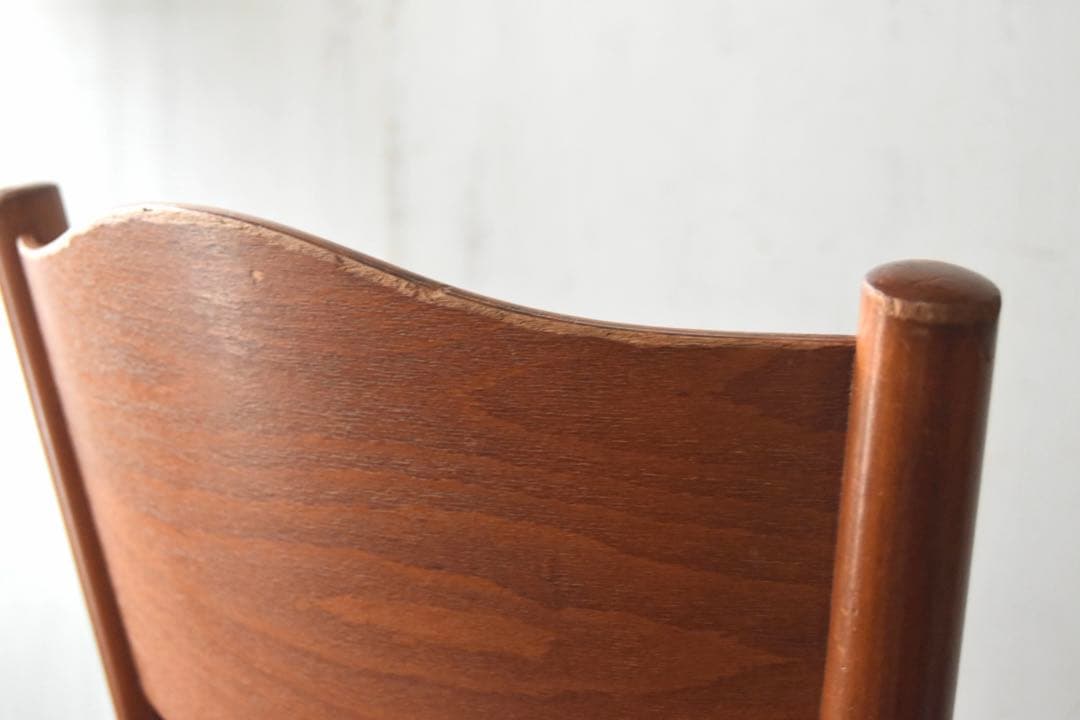 Bentwood chair ④