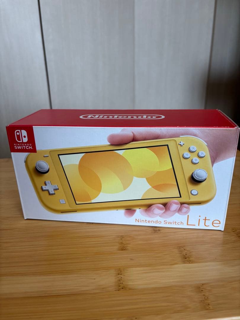 Nintendo Switch Lite イエロー（充電器&箱付き）