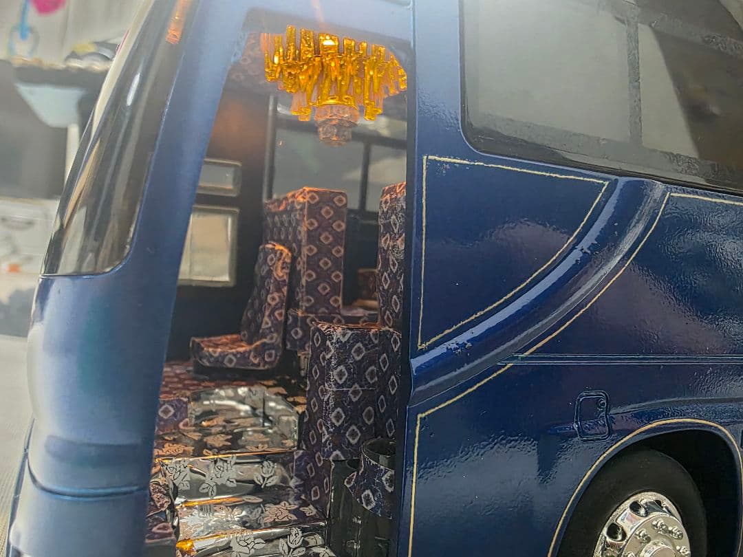 サロンバス