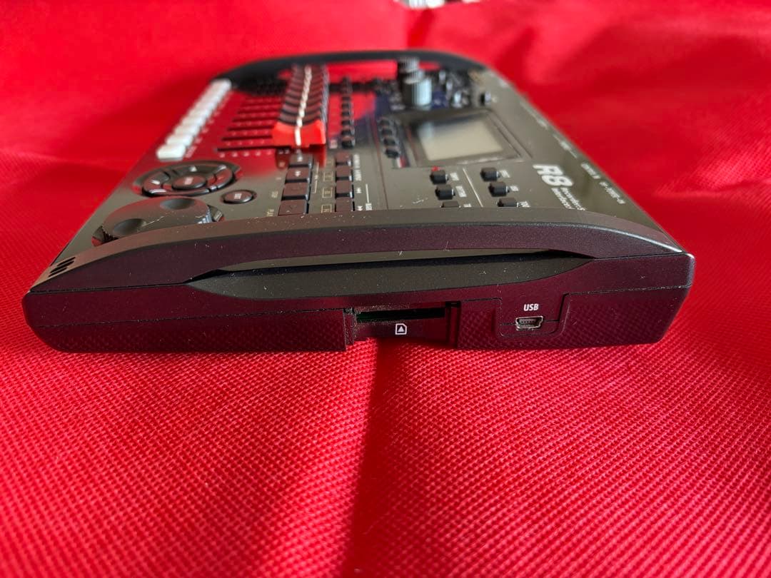 ZOOM M8 マルチトラックレコーダー