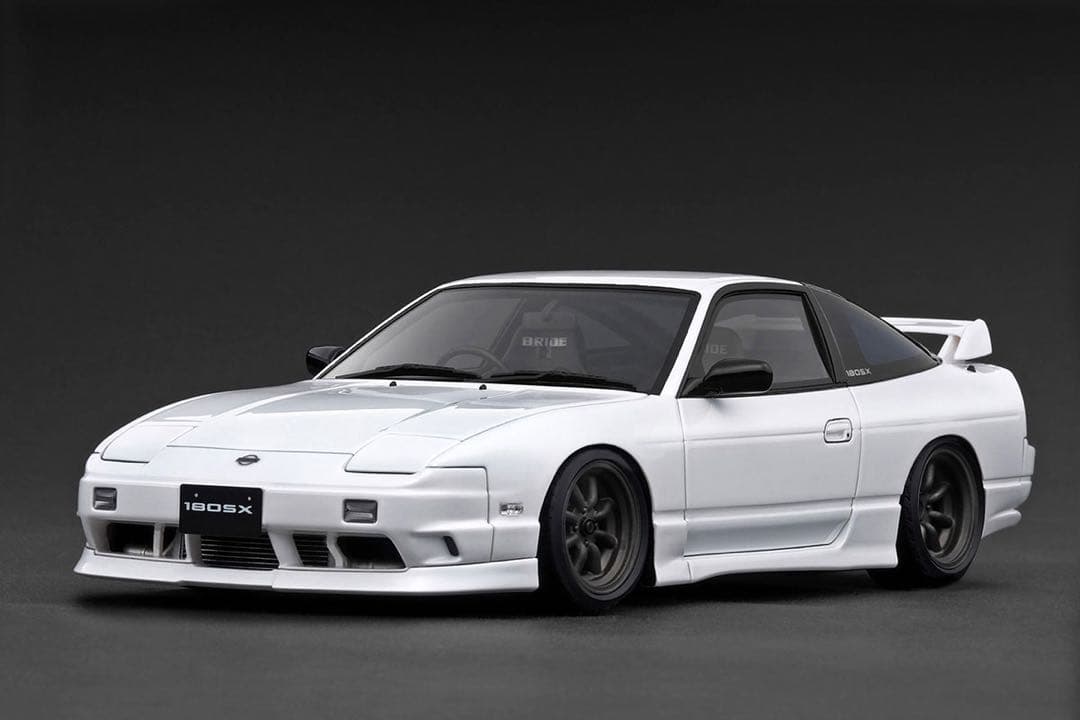 1/18 イグニッションモデル Nissan RPS13 180SX 白