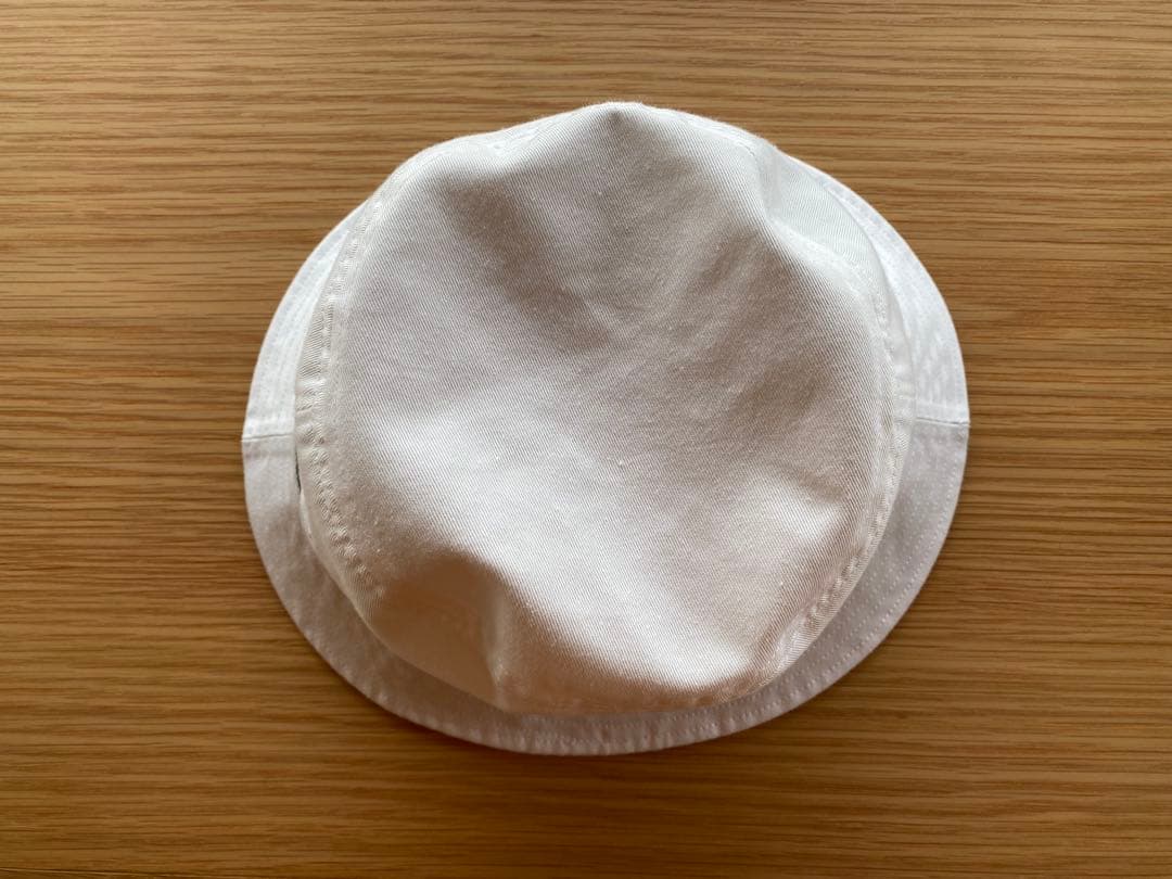 Penguin by Golfickers BUCKET HAT ホワイト