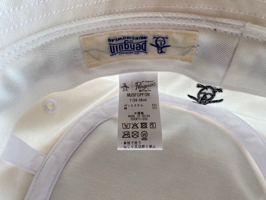 Penguin by Golfickers BUCKET HAT ホワイト