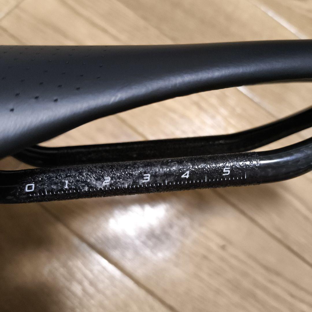 スペシャライズS-WORKS ROMIN EVO サガンLTD カーボンサドル