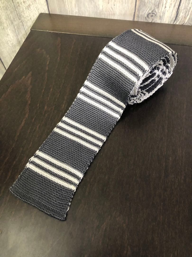 希少 トムブラウン Thom Browne グレー バー ネクタイ 新作